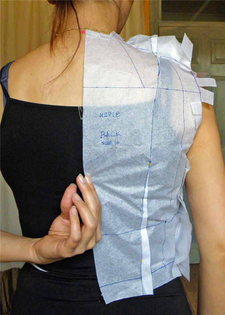 M2718 Tissue Fitting - No Alteration - back view