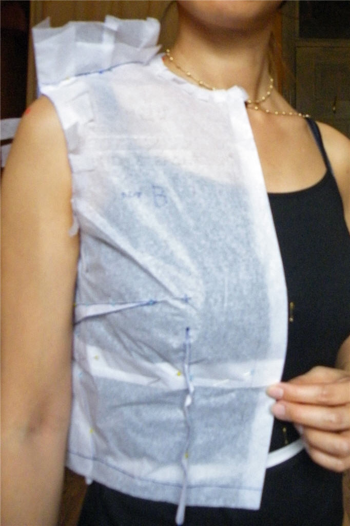 M2718 Tissue Fitting - No Alteration - cup B front - bust drag lines