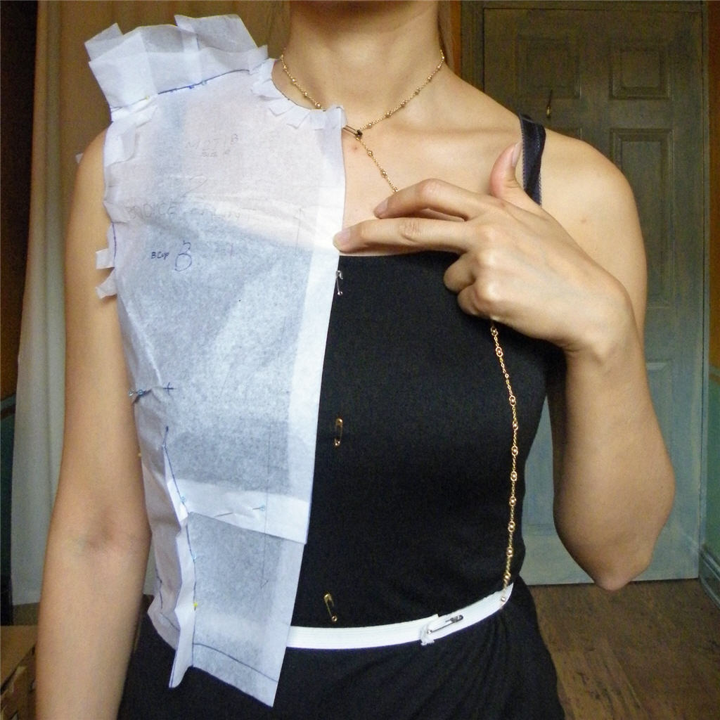 M2718 Tissue Fitting - No Alteration - front chest view - cup B front